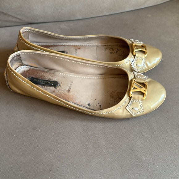 Vintage Louis Vuitton Vernis Leather Flats 37 - Picture 3 of 15